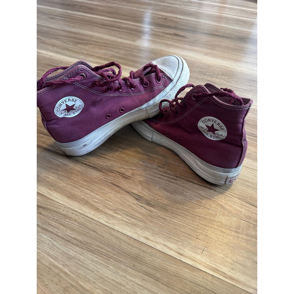 Converse Chuck Taylor All Star Lift Hi - Women’s Size 9 (A04394F)